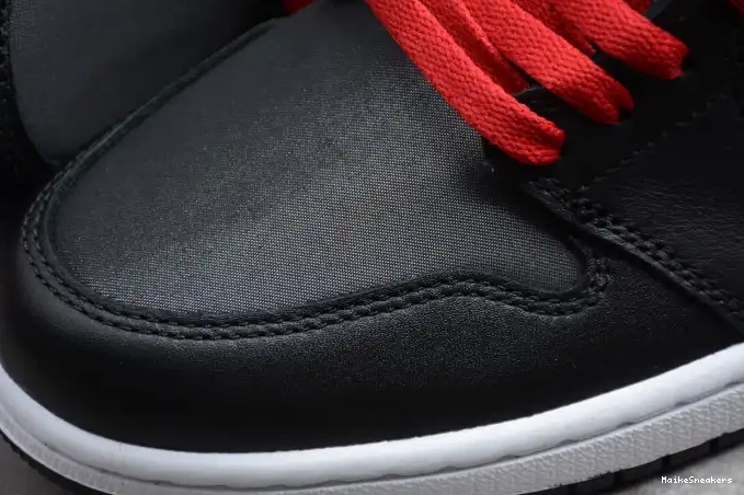 MaikeSneakers OG Jordan 555088-060 High Black Retro 1 Satin Air 0427